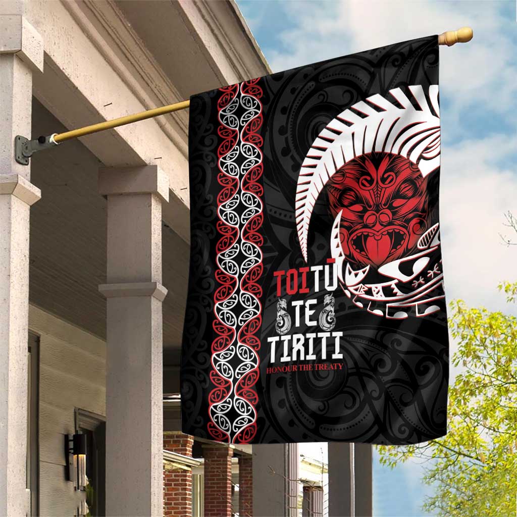 Aotearoa Toitu Te Tiriti Garden Flag Honour The Treaty Maori Haka - Vibe Hoodie Shop