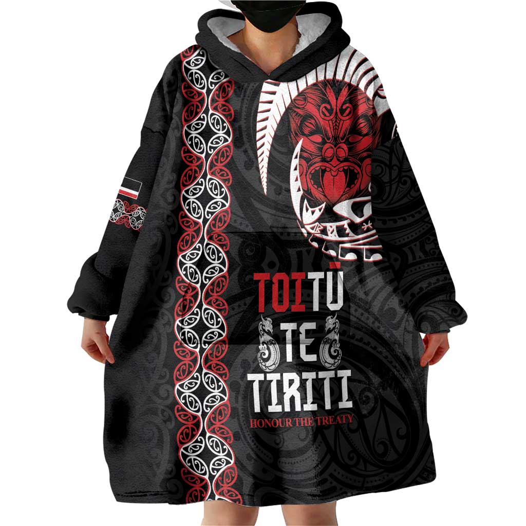 Aotearoa Toitu Te Tiriti Wearable Blanket Hoodie Honour The Treaty Maori Haka - Vibe Hoodie Shop