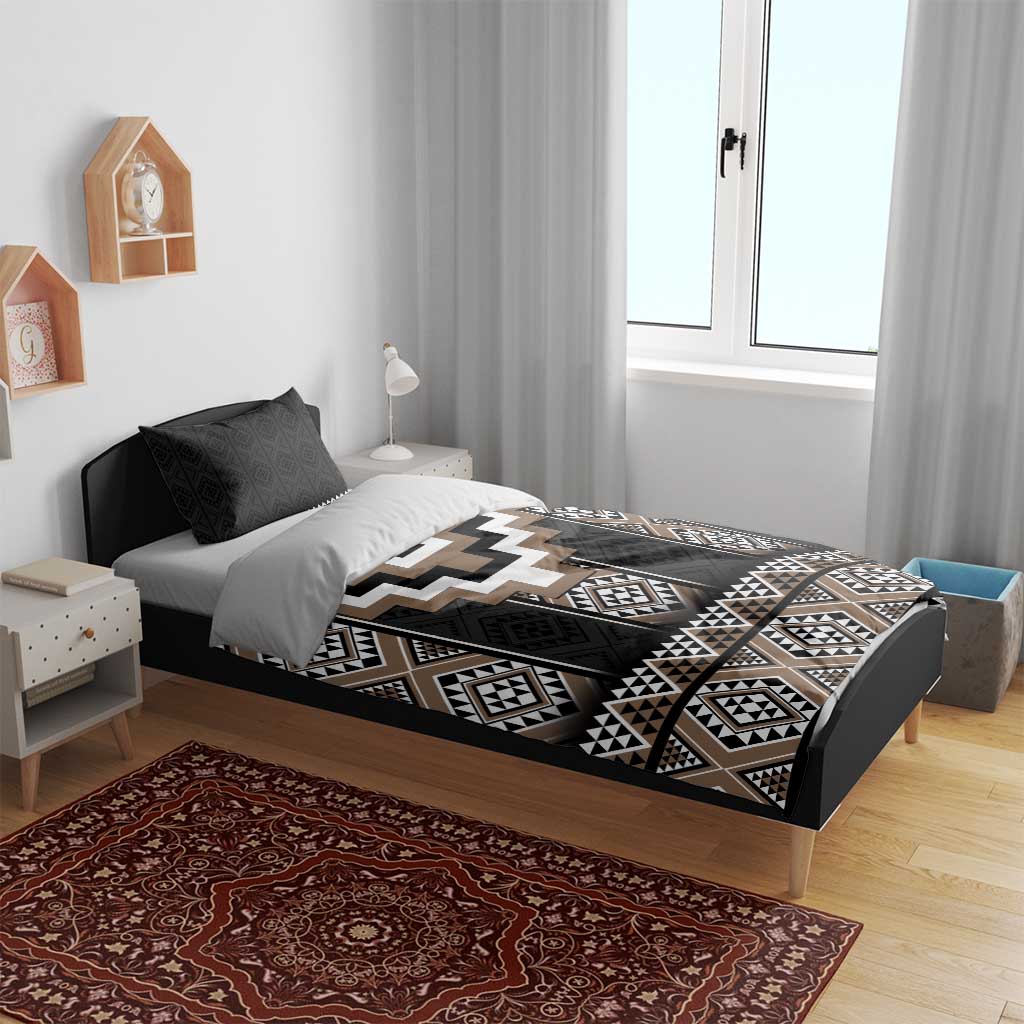 Brown Taniko Aotearoa Bedding Set Niho Taniwha Mix Poutama - Vibe Hoodie Shop