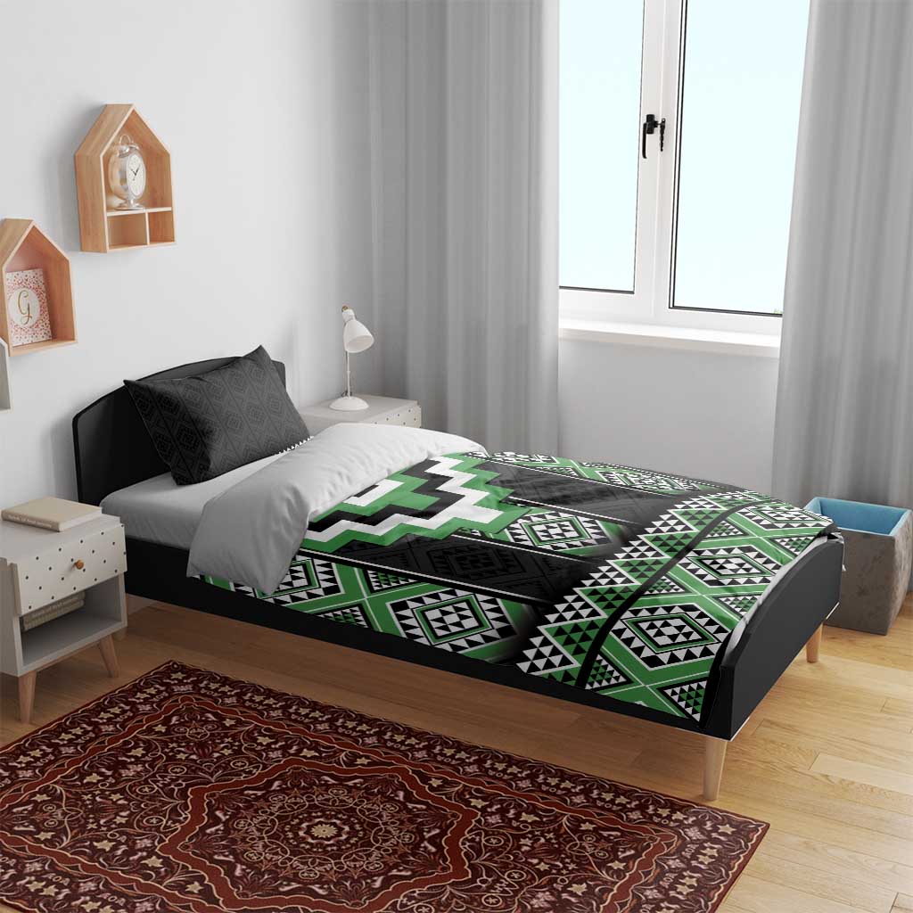 Green Taniko Pattern Aotearoa Bedding Set Niho Taniwha Mix Poutama - Vibe Hoodie Shop