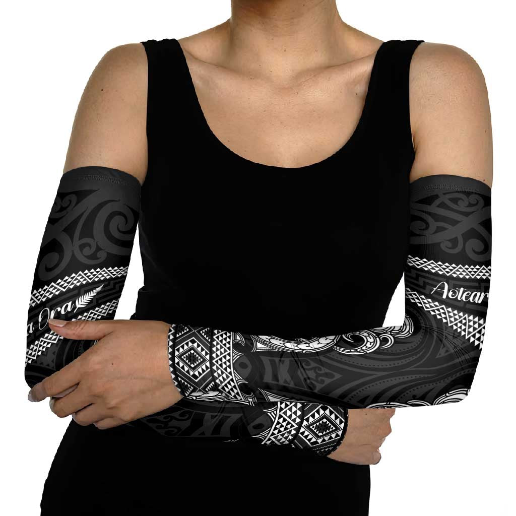 Kia Ora New Zealand Arm Sleeves Maori Language Week Pango Taniko Motif - Vibe Hoodie
