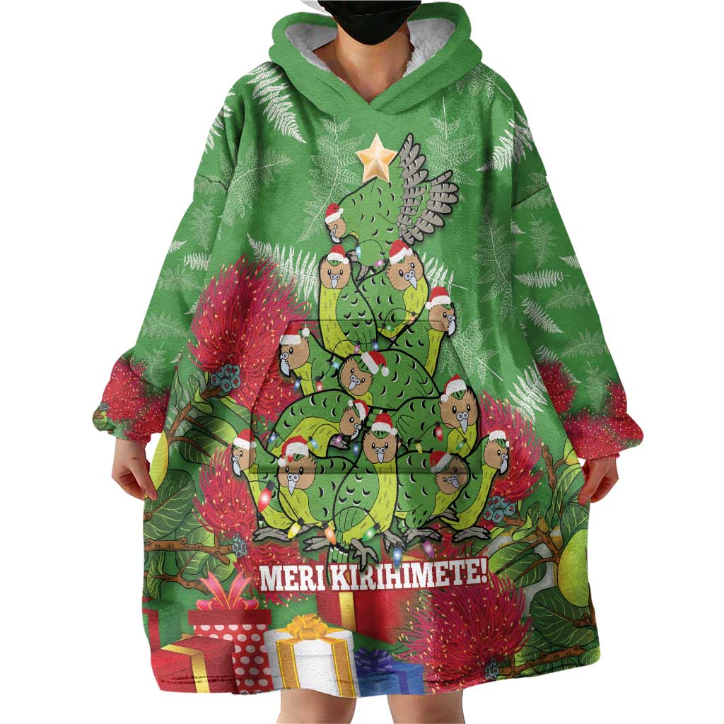 Kakapo New Zealand Christmas Wearable Blanket Hoodie Meri Kirihimete Pohutukawa - Green Color - Vibe Hoodie Shop