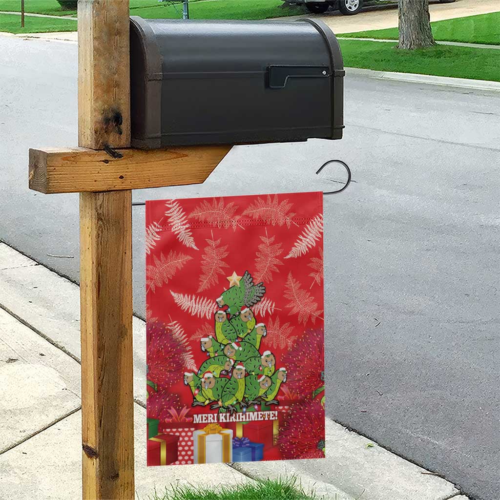 Kakapo New Zealand Christmas Garden Flag Meri Kirihimete Pohutukawa - Red Color - Vibe Hoodie Shop
