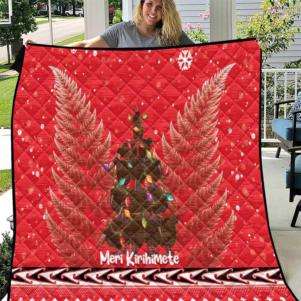 Kiwi New Zealand Christmas Quilt Meri Kirihimete Silver Fern - Red Color - Vibe Hoodie Shop