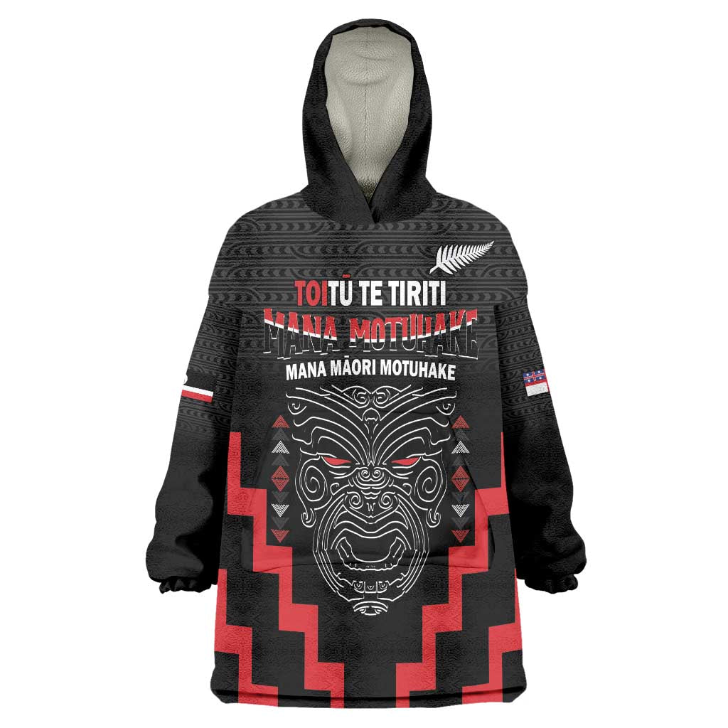 Personalised Toitu Te Tiriti Mana Maori Motuhake Wearable Blanket Hoodie Aotearoa Haka Face Mix Poutama Art - Vibe Hoodie Shop