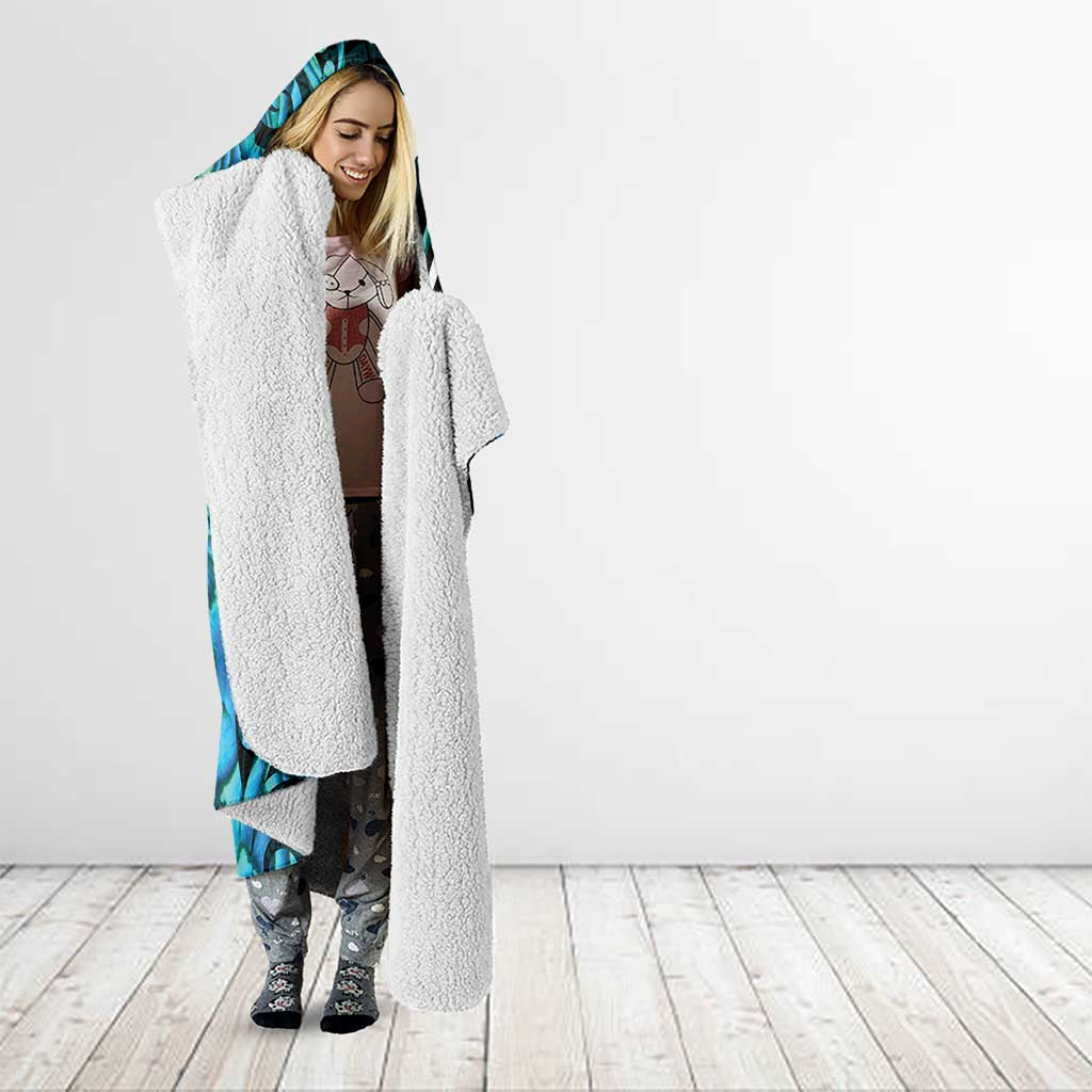 Turquoise Aotearoa Hooded Blanket Taniko Motifs With Paua Shell Kowhaiwhai