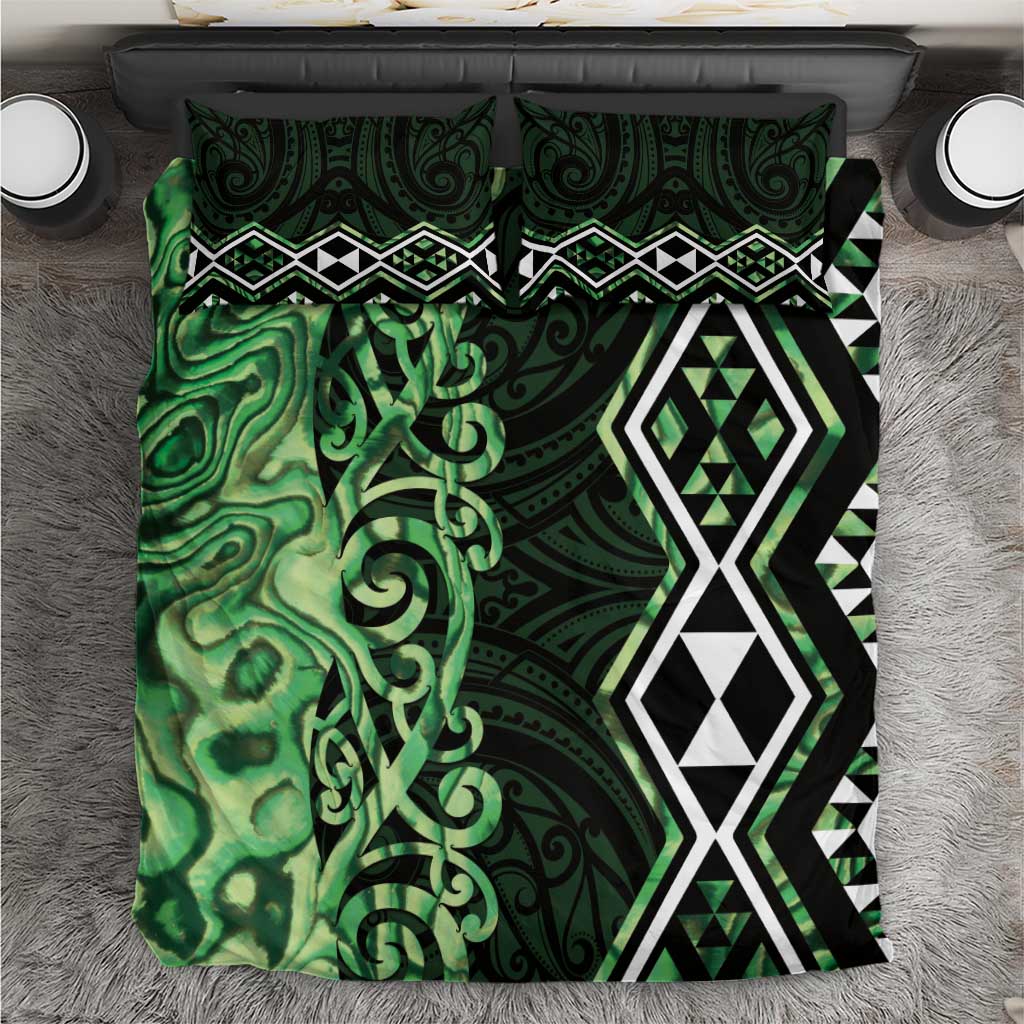 Green Aotearoa Bedding Set Taniko Motifs With Paua Shell Kowhaiwhai - Vibe Hoodie Shop