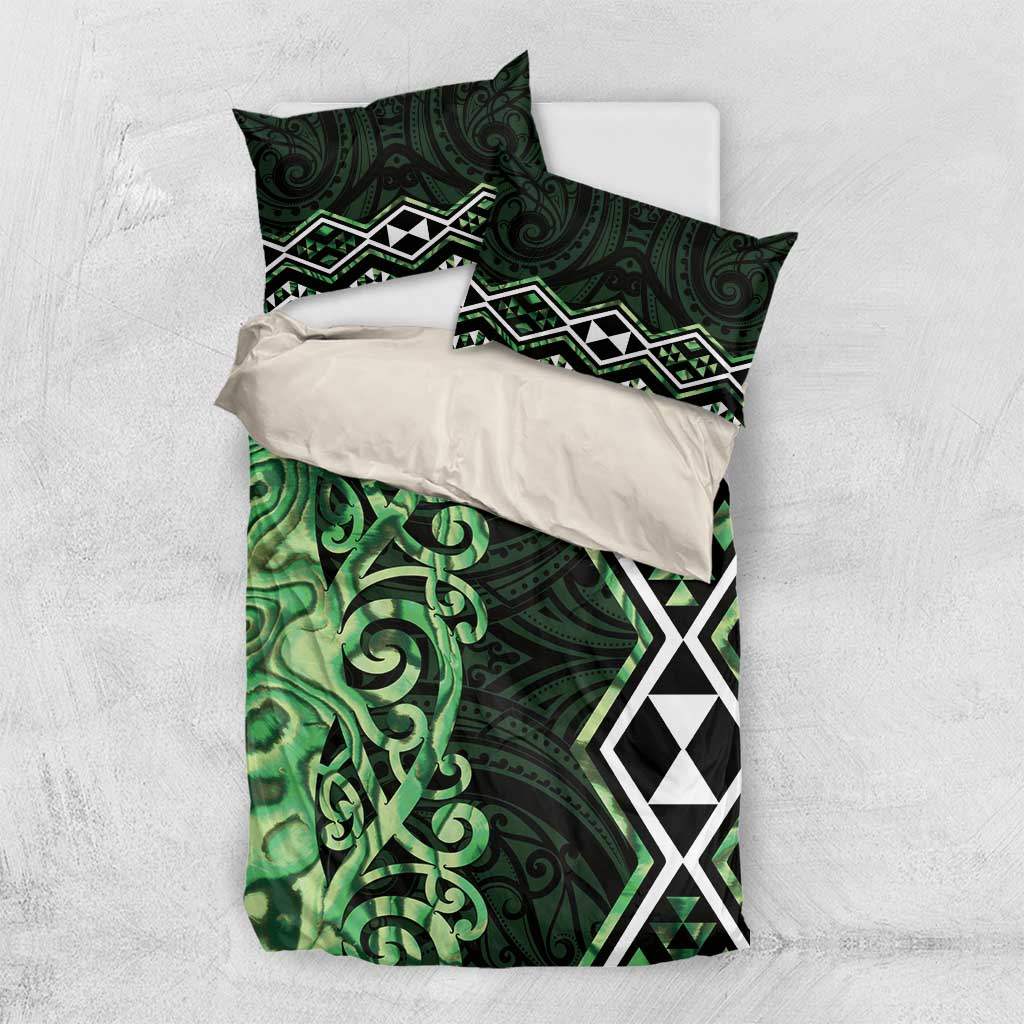 Green Aotearoa Bedding Set Taniko Motifs With Paua Shell Kowhaiwhai - Vibe Hoodie Shop