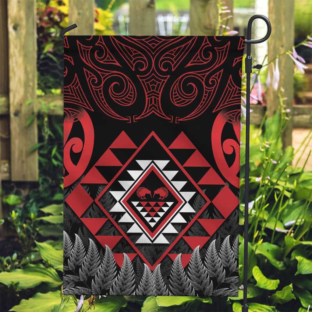 Aotearoa Kiwi Taniko Garden Flag Silver Fern With Maori Koru Pattern - Vibe Hoodie Shop