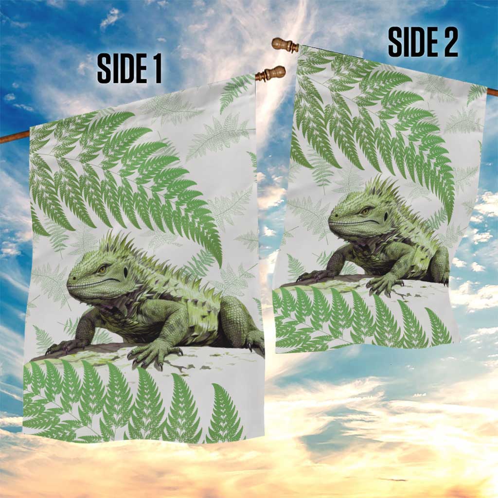 Green New Zealand Tuatara Garden Flag Aotearoa Sphenodon Punctatus Silver Fern - Vibe Hoodie Shop