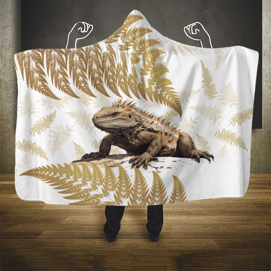 Gold New Zealand Tuatara Hooded Blanket Aotearoa Sphenodon Punctatus Silver Fern