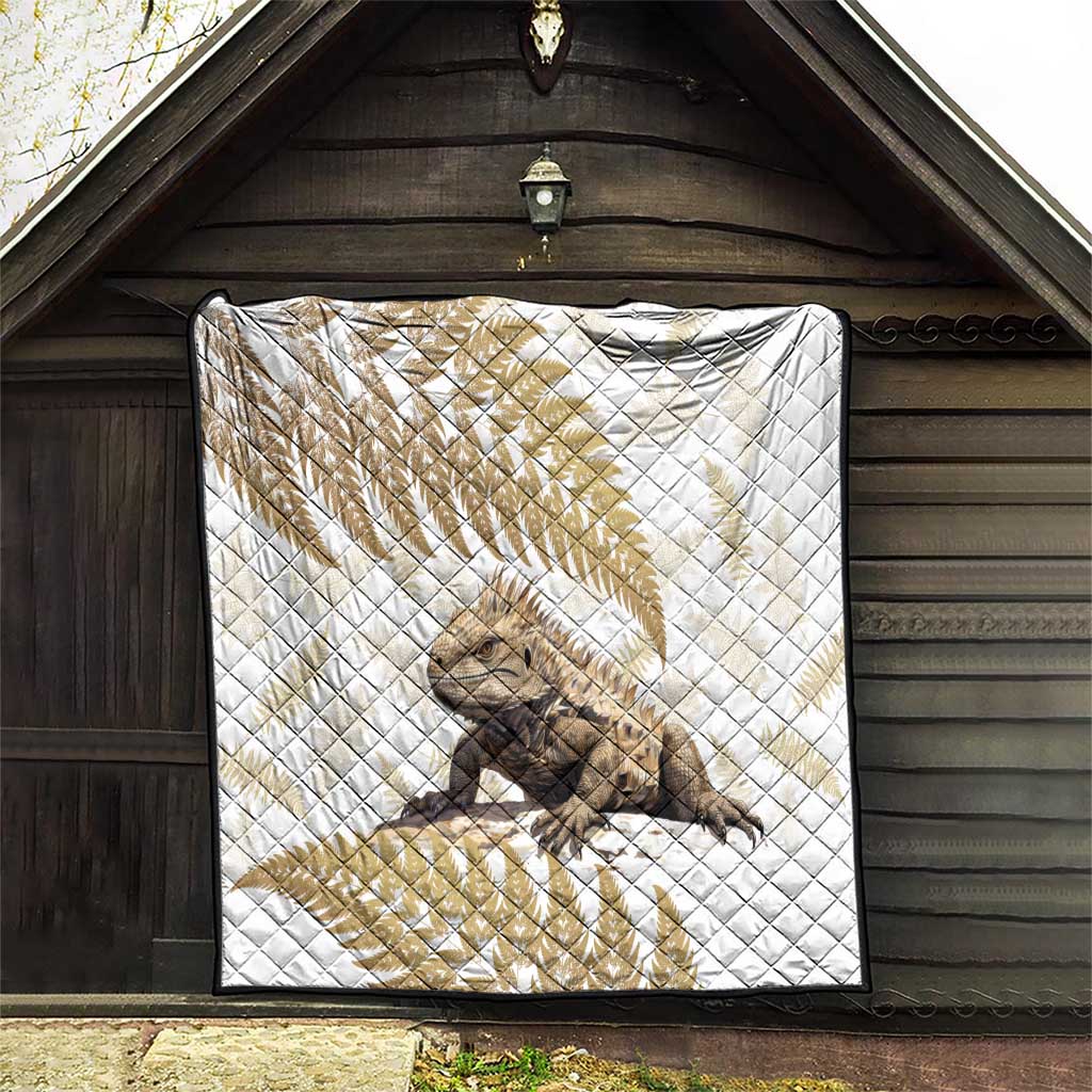 Gold New Zealand Tuatara Quilt Aotearoa Sphenodon Punctatus Silver Fern - Vibe Hoodie Shop