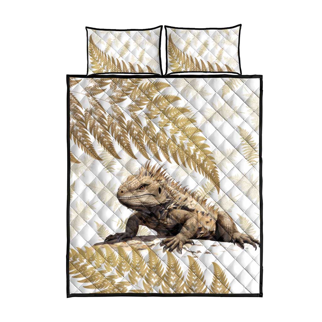 Gold New Zealand Tuatara Quilt Bed Set Aotearoa Sphenodon Punctatus Silver Fern - Vibe Hoodie Shop