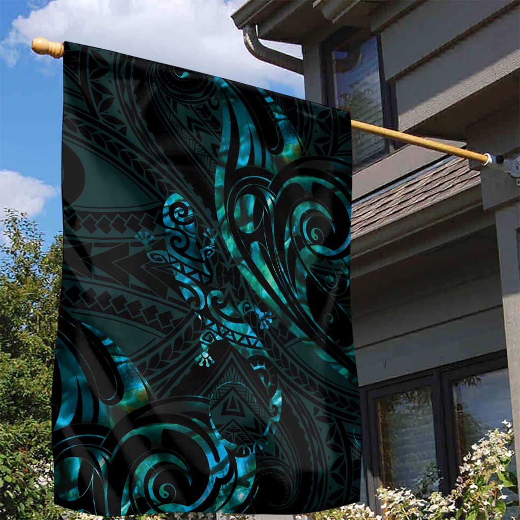 New Zealand Skink Garden Flag Aotearoa Maori Mix Paua Shell - Vibe Hoodie Shop