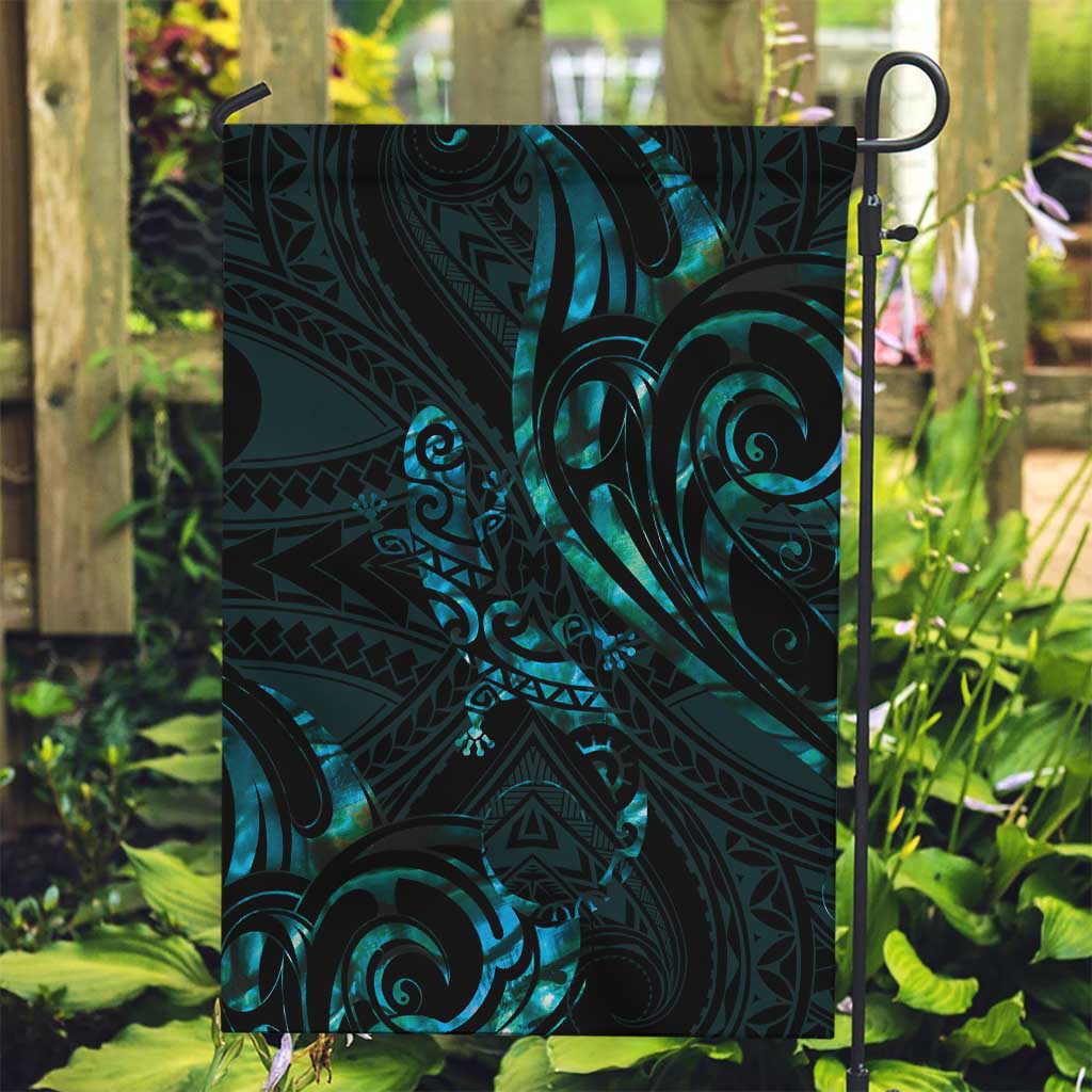 New Zealand Skink Garden Flag Aotearoa Maori Mix Paua Shell - Vibe Hoodie Shop