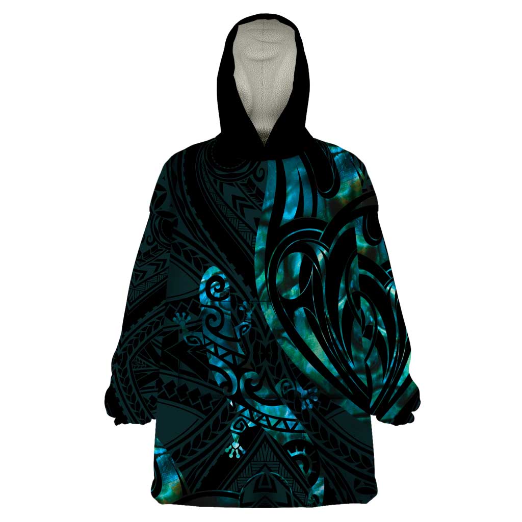 New Zealand Skink Wearable Blanket Hoodie Aotearoa Maori Mix Paua Shell - Vibe Hoodie Shop