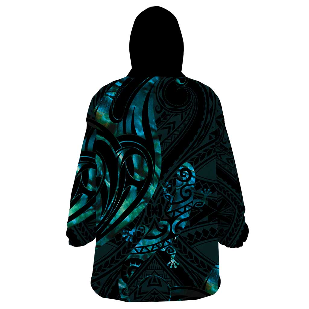 New Zealand Skink Wearable Blanket Hoodie Aotearoa Maori Mix Paua Shell - Vibe Hoodie Shop