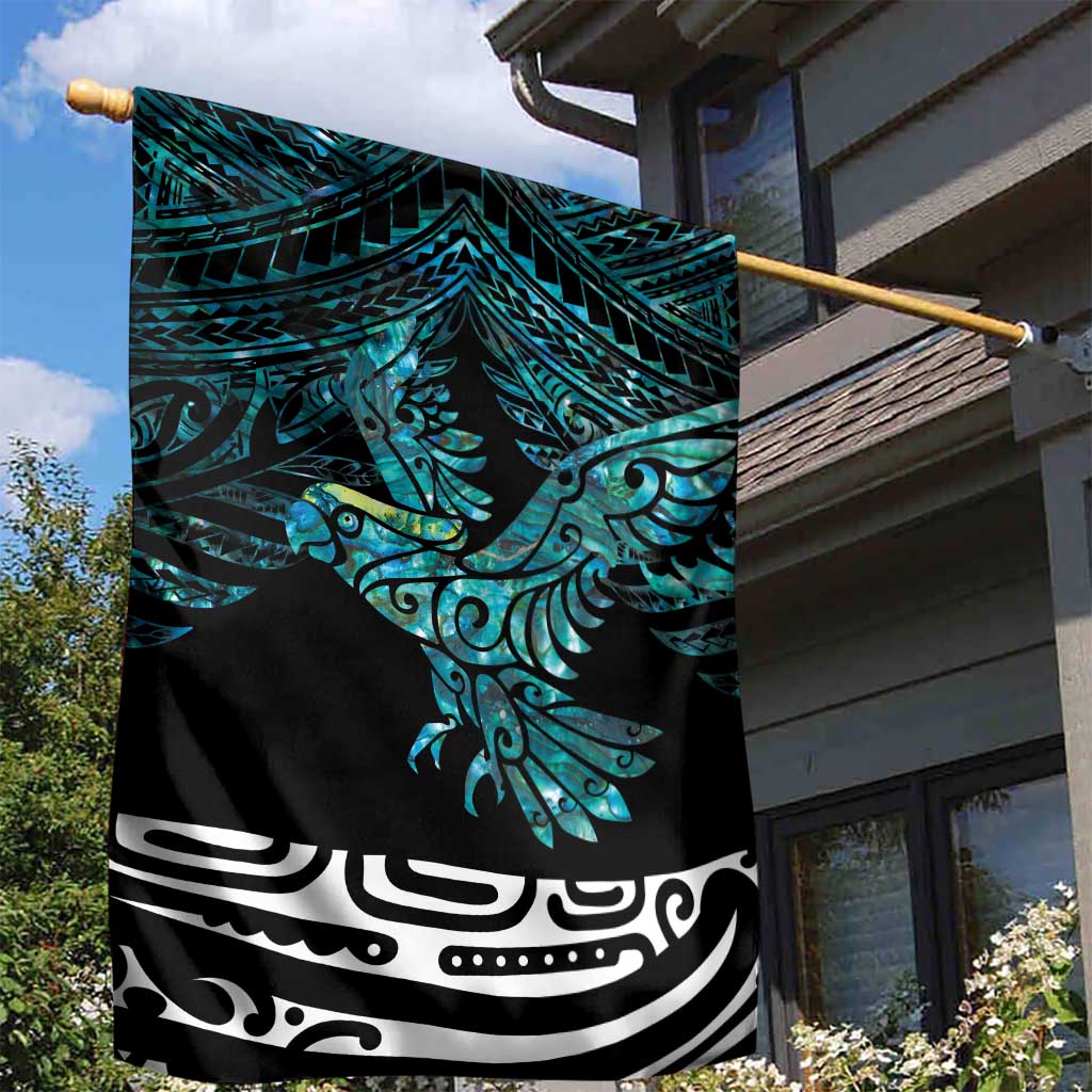 New Zealand Sulphur-crested Cockatoo Garden Flag Aotearoa Maori Mix Paua Shell - Vibe Hoodie Shop