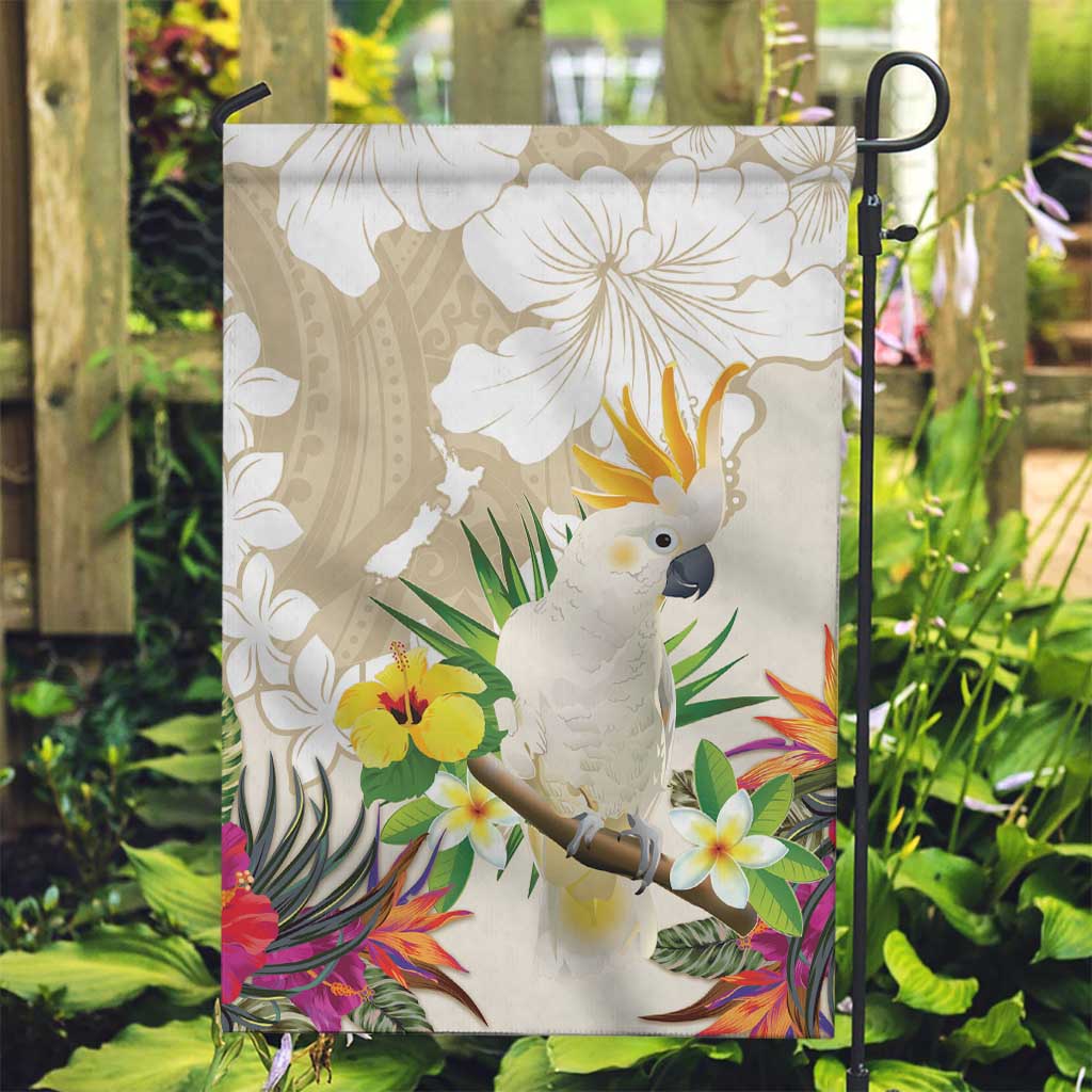 New Zealand Cacatua Galerita Garden Flag Aotearoa Cockatoo Tropical Flowers - Vibe Hoodie Shop