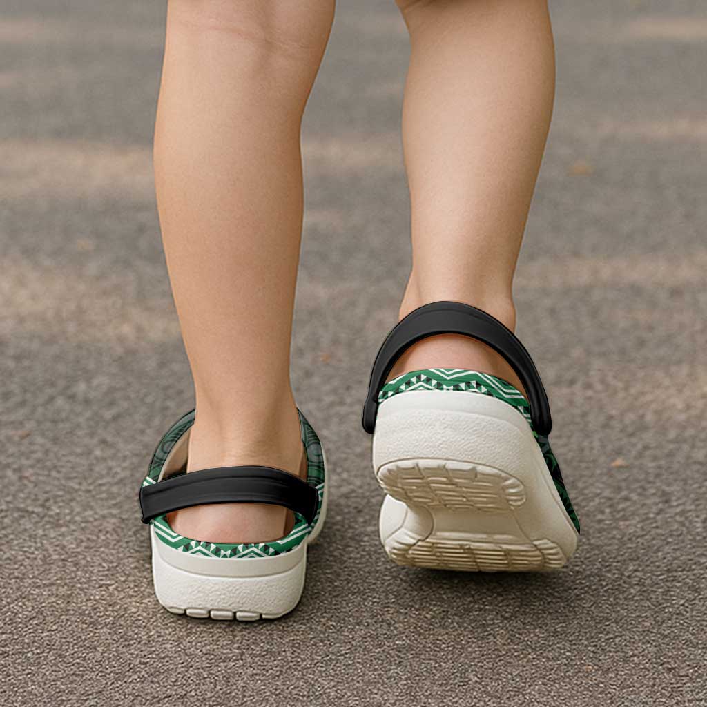 New Zealand Aotearoa Clogs Shoes Green Taniko Art Maori Pattern - Vibe Hoodie