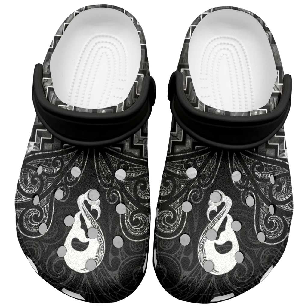 New Zealand Maori Clogs Shoes Poutama Manaia Black Paua Shell - Vibe Hoodie