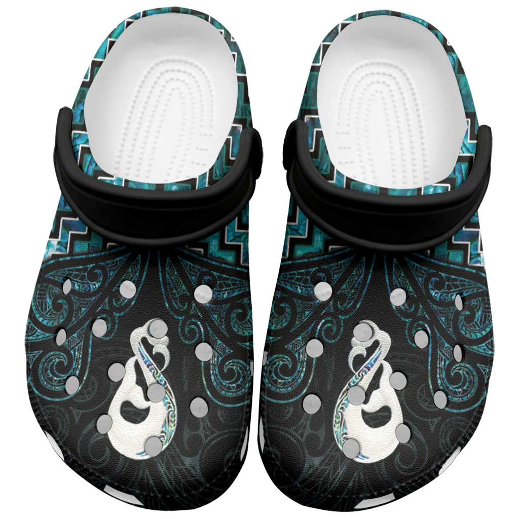 New Zealand Maori Clogs Shoes Poutama Manaia Turquoise Paua Shell - Vibe Hoodie