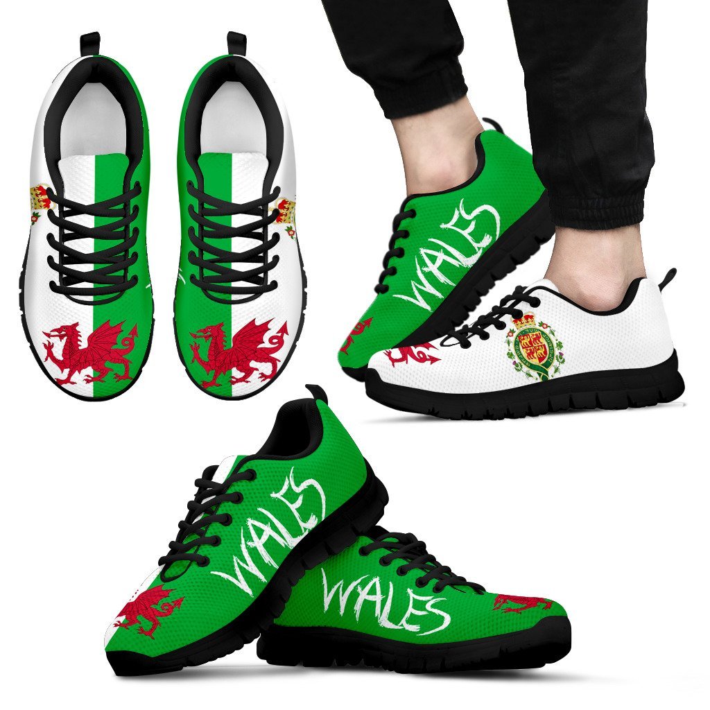 Wales Dragon In Coat Of Arms Men's / Women's Sneakers (Shoes) - Vibe Hoodie Shop