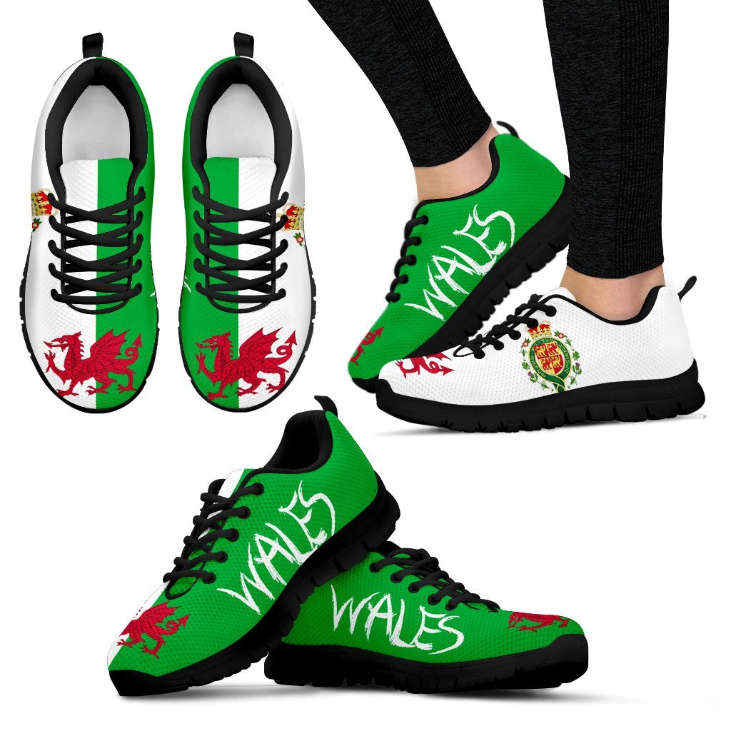 Wales Dragon In Coat Of Arms Men's / Women's Sneakers (Shoes) - Vibe Hoodie Shop