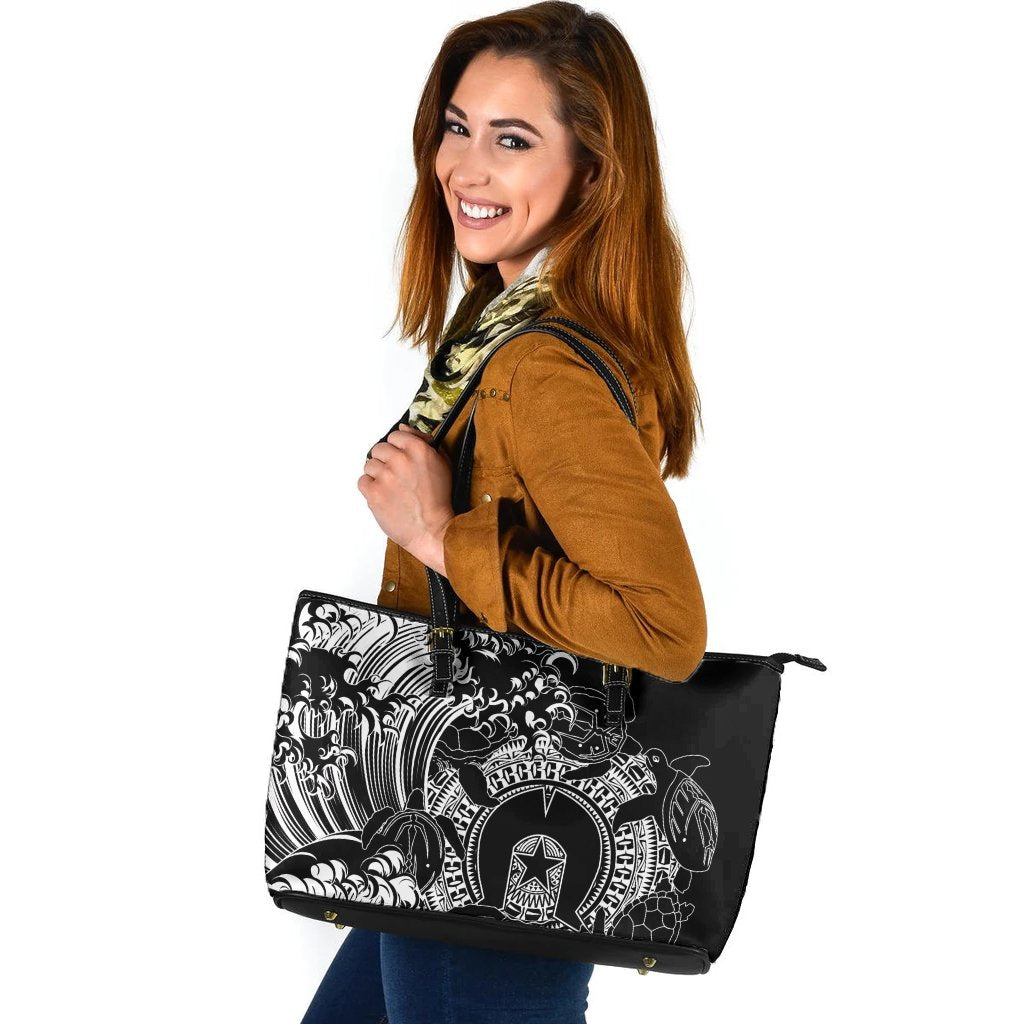 aboriginal-leather-tote-bag-torres-strait-islands-in-wave-black