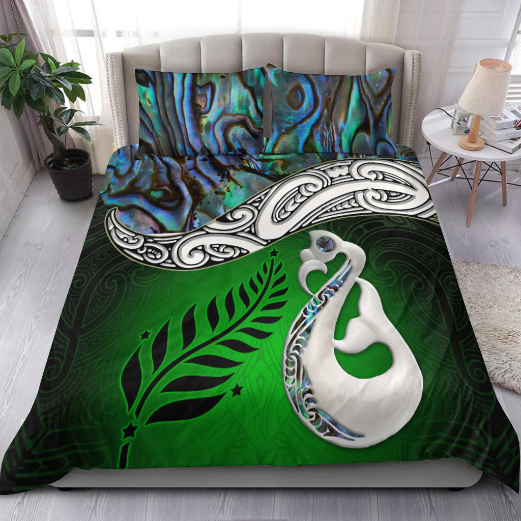 New Zealand Maori Bedding Set Silver Fern - Manaia Paua Shell Glitter Green LT4 - Vibe Hoodie Shop