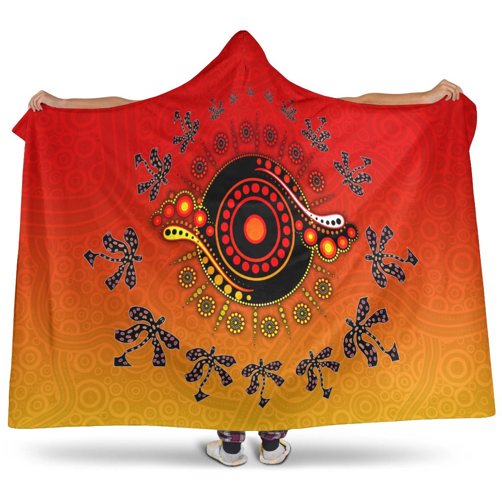 aboriginal-hooded-blanket-circle-pattern
