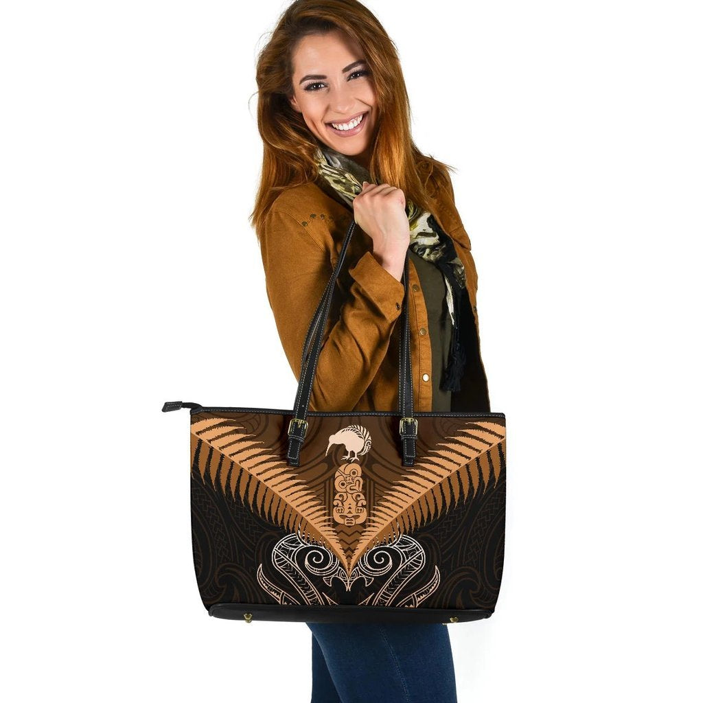 maori-manaia-new-zealand-large-leather-tote-gold