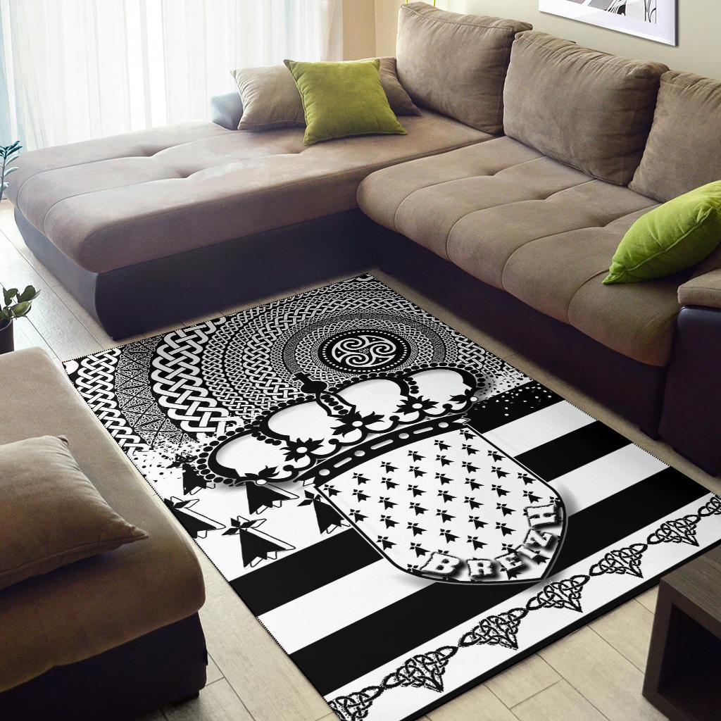 Celtic Brittany Area Rug - Brittany Flag With Triskelion Symbols - Vibe Hoodie Shop