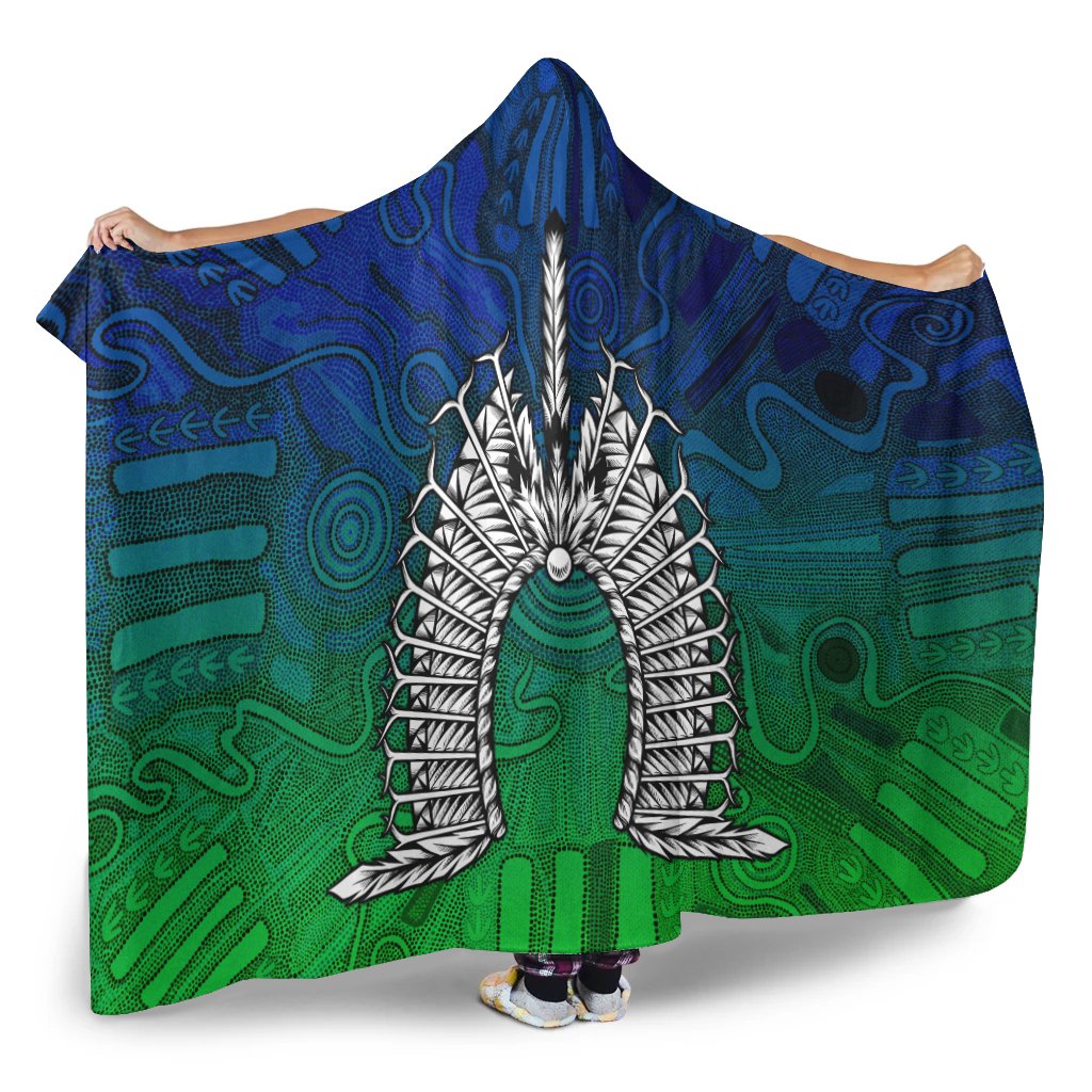 torres-strait-islander-hooded-blanket-dhari-mask