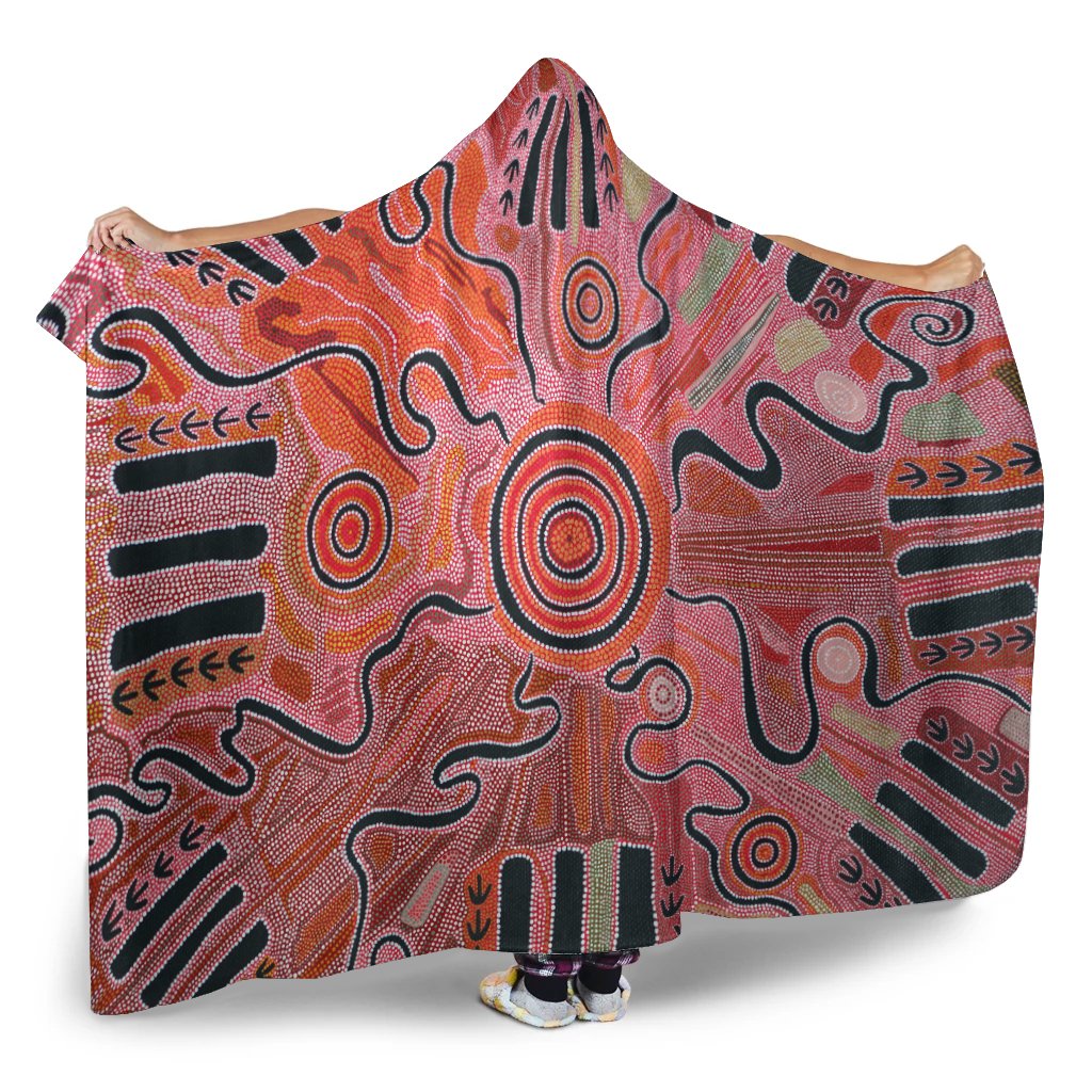 aboriginal-hooded-blanket-indigenous-footprint-landscape