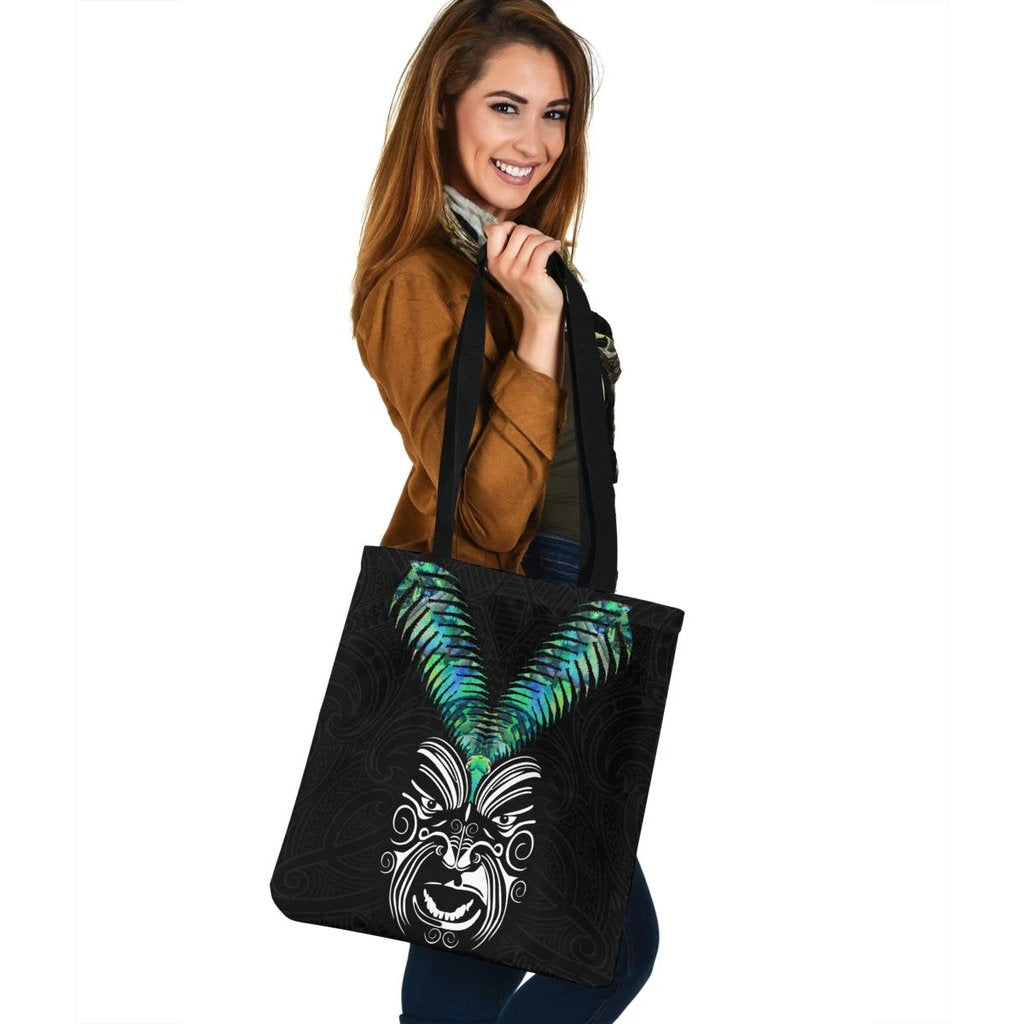 new-zealand-maori-moko-tote-bag-paua-shell