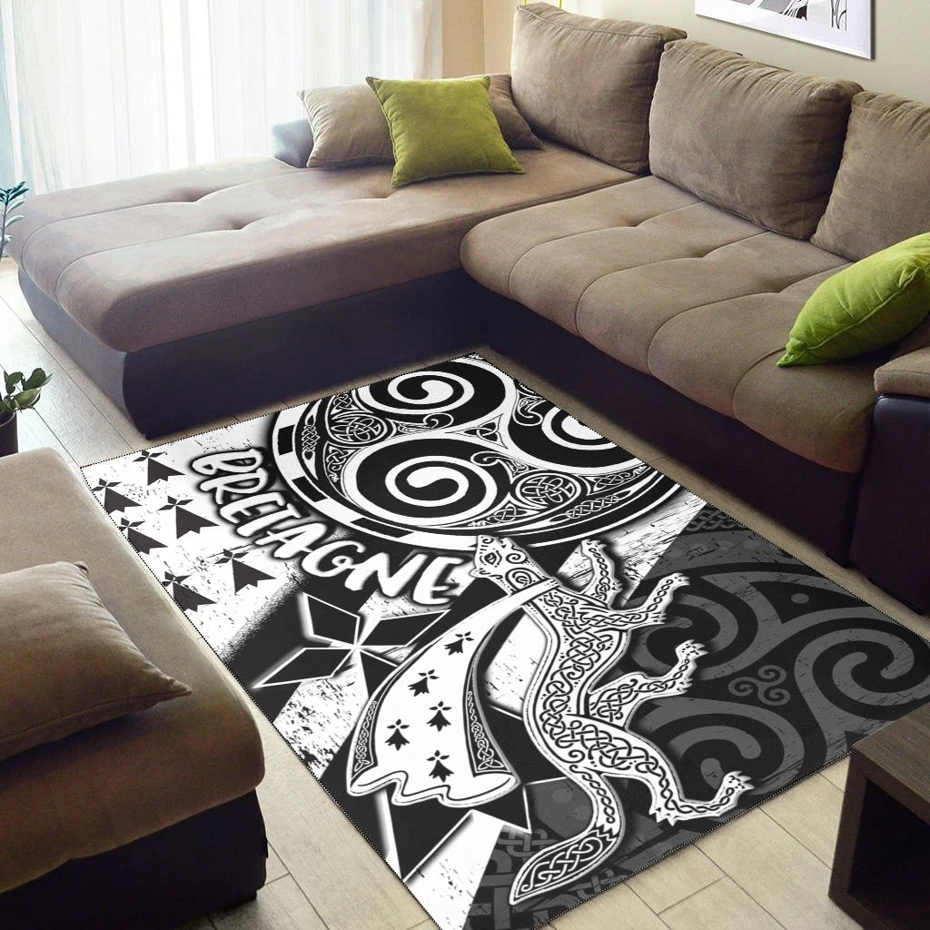 Bretagne Area Rug - Brittany Ermine With Celtic Triskelion V2 - Vibe Hoodie Shop