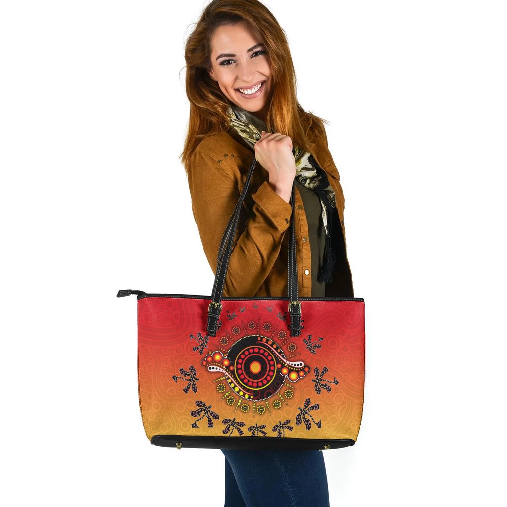 aboriginal-leather-tote-bag-circle-pattern