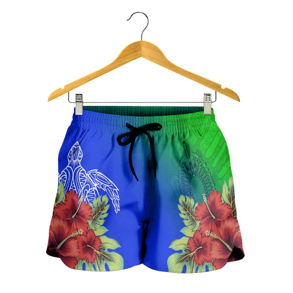 torres-strait-islanders-women-shorts-ocean-hibiscus