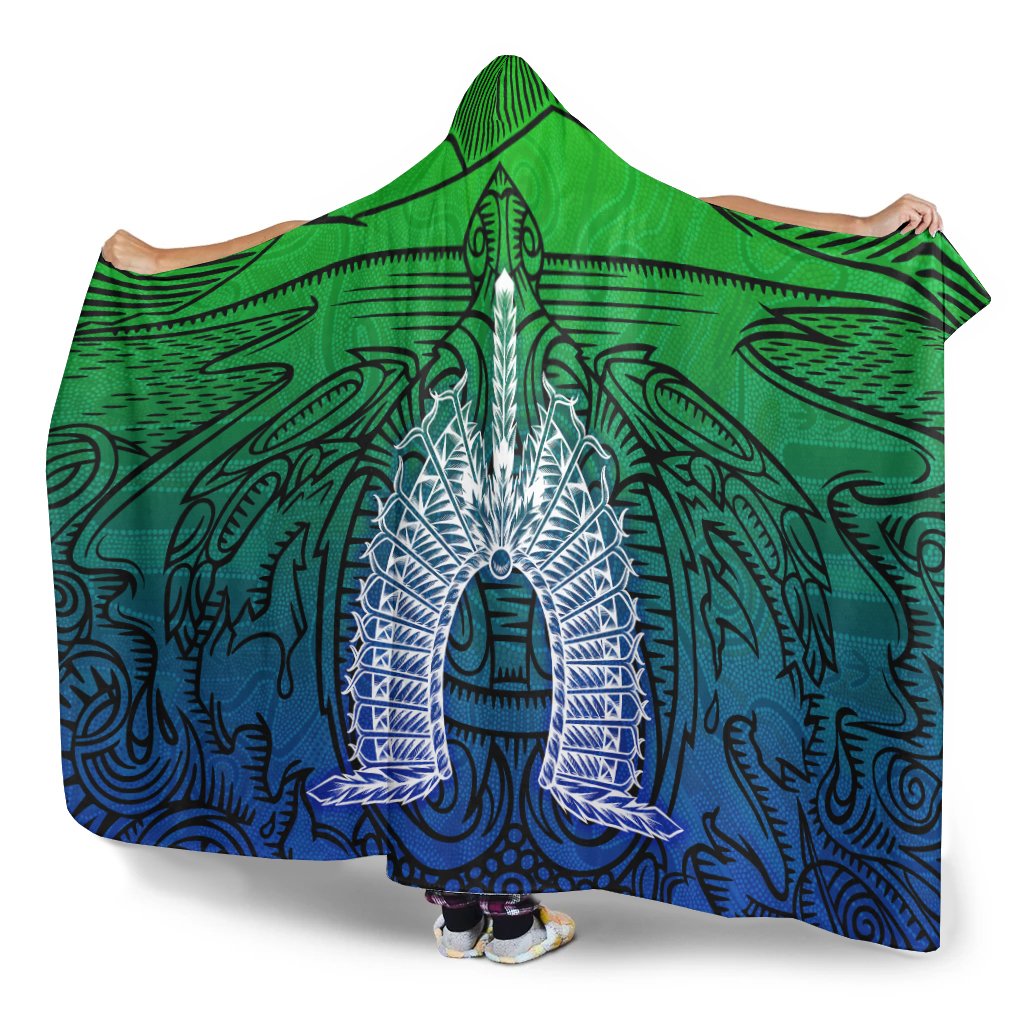 torres-strait-islanders-hooded-blanket-turtle-and-dhari-mask