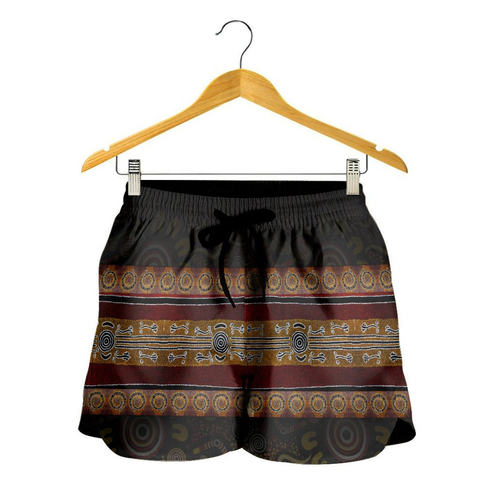 women-short-aboriginal-dot-panting-art-horizontal-lines