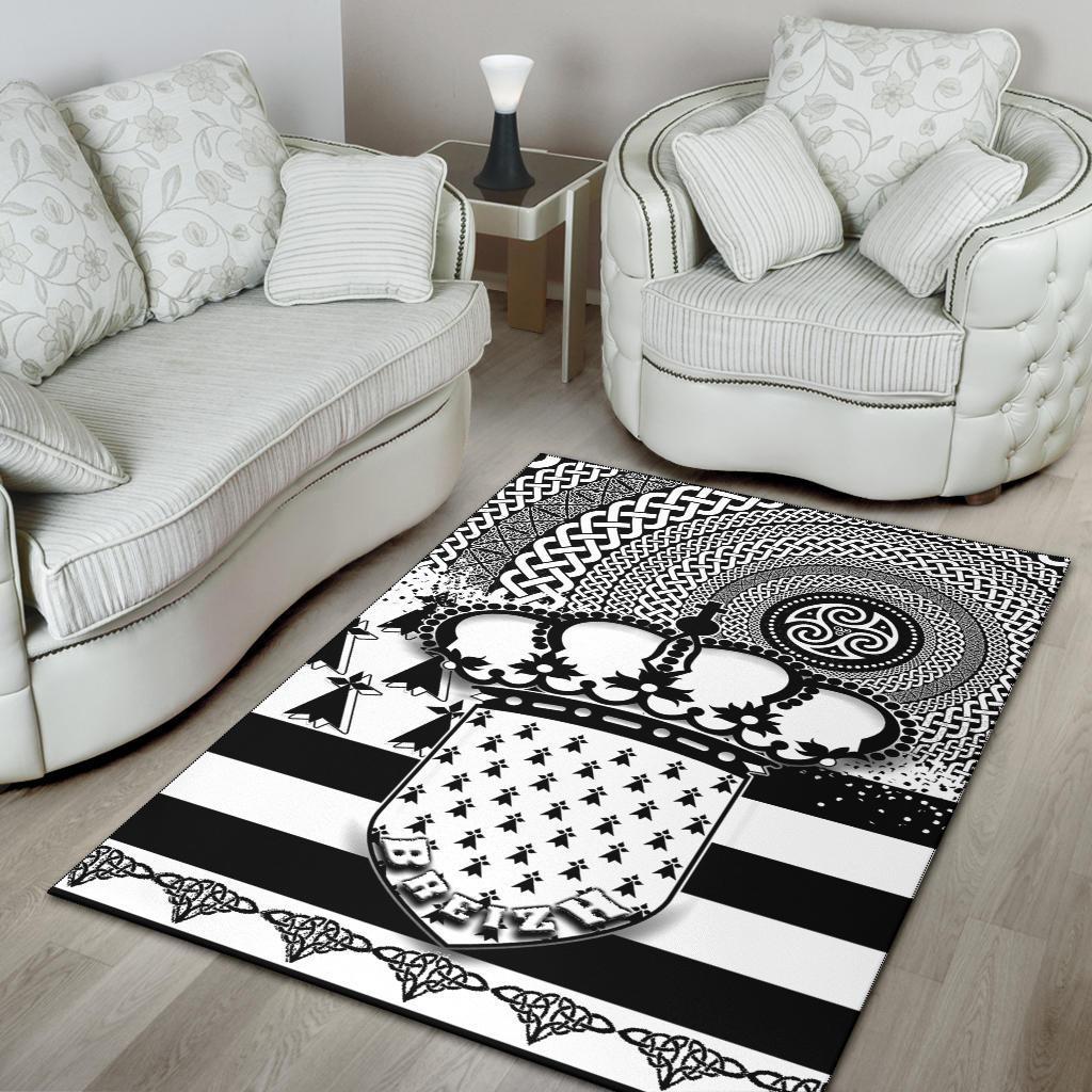 Celtic Brittany Area Rug - Brittany Flag With Triskelion Symbols - Vibe Hoodie Shop