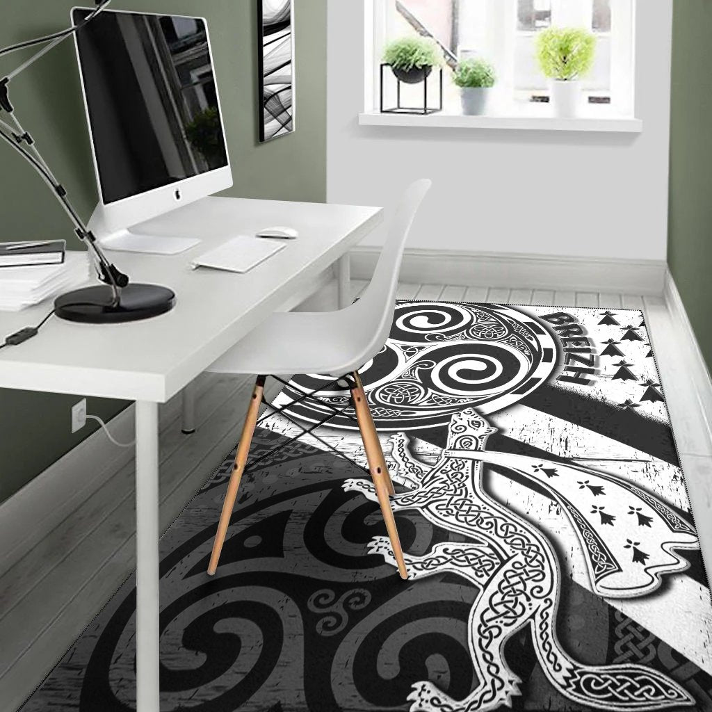 Celtic Bretagne Area Rug - Brittany Ermine With Celtic Triskelion V2 - Vibe Hoodie Shop