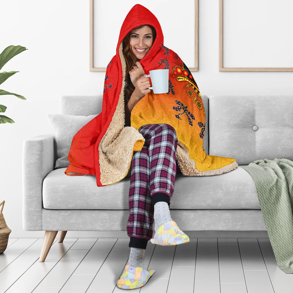 aboriginal-hooded-blanket-circle-pattern