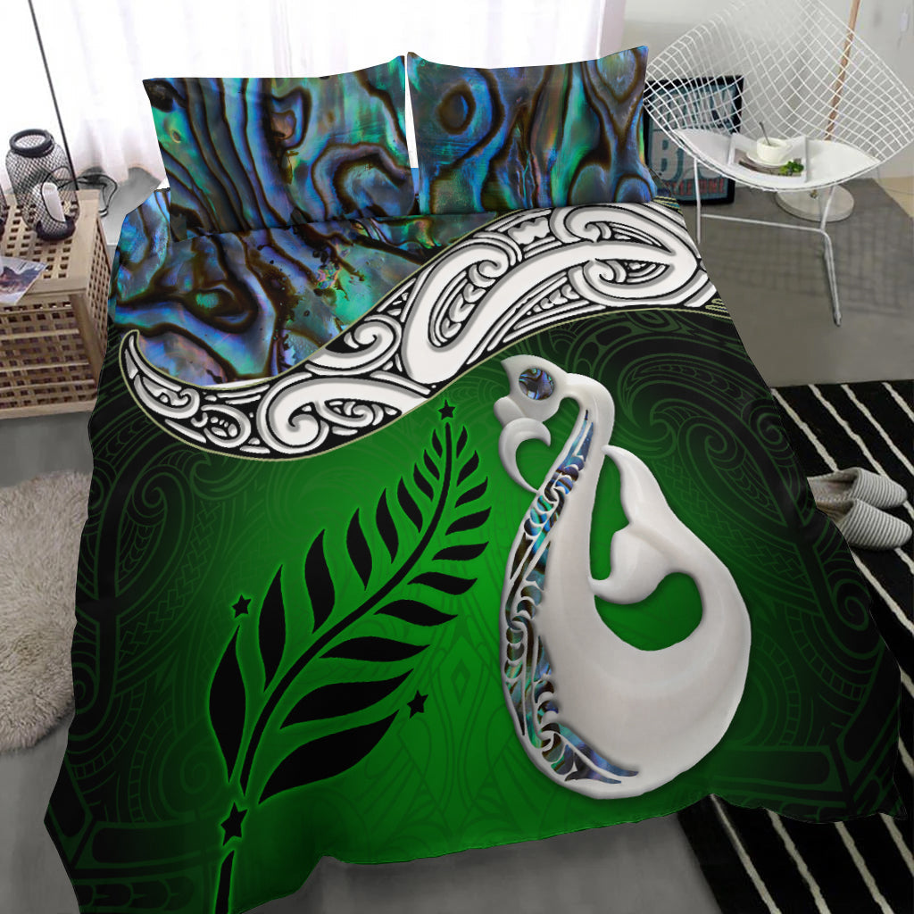 New Zealand Maori Bedding Set Silver Fern - Manaia Paua Shell Glitter Green LT4 - Vibe Hoodie Shop