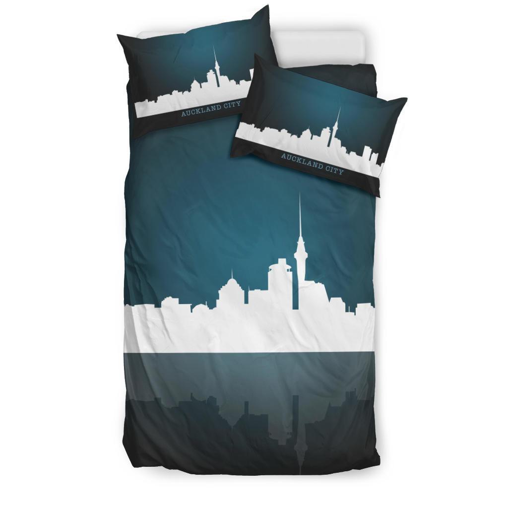 Auckland City Skyline New Zealand Black - Vibe Hoodie Shop