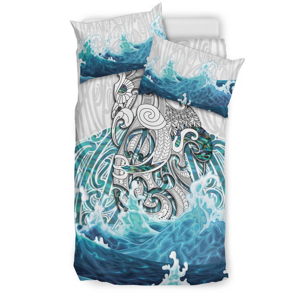 Maori Manaia The Blue Sea Bedding Set, White - Vibe Hoodie Shop