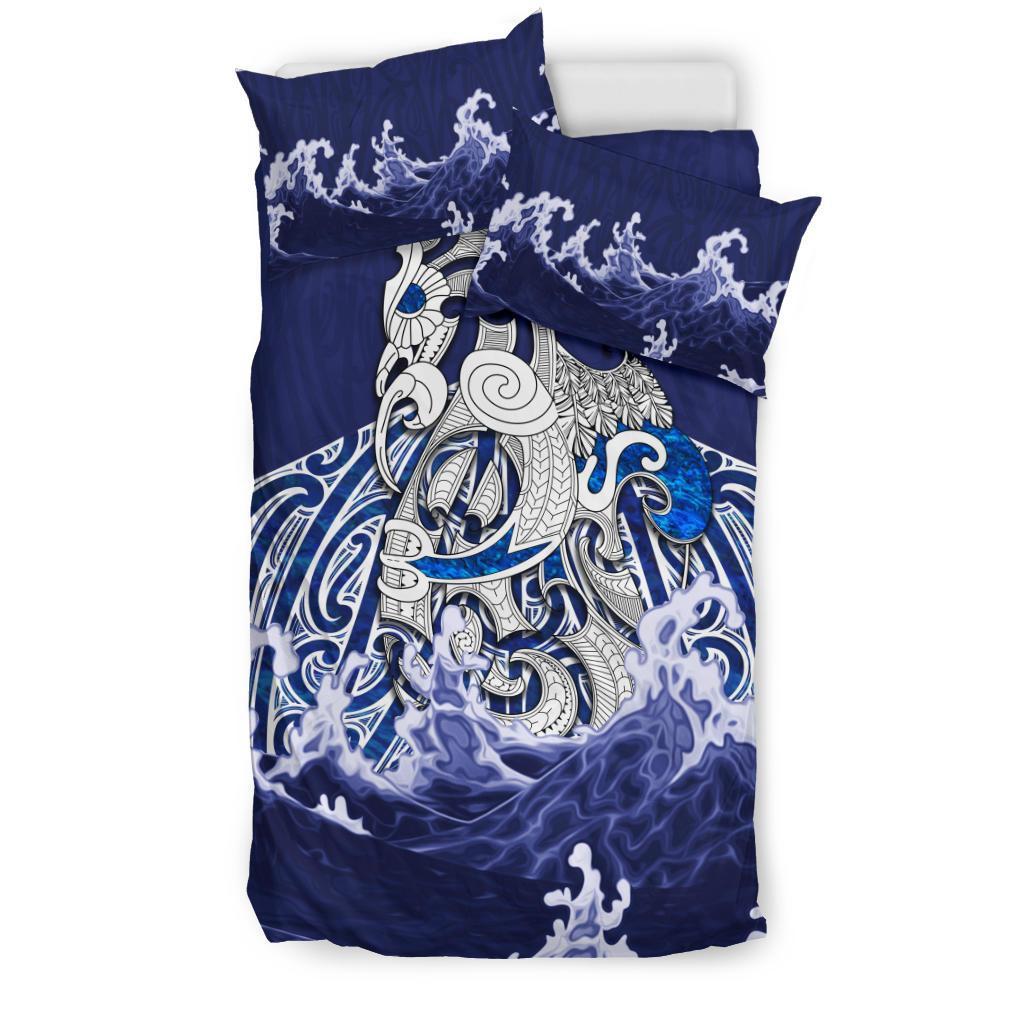 Maori Manaia The Blue Sea Bedding Set, Navy - Vibe Hoodie Shop