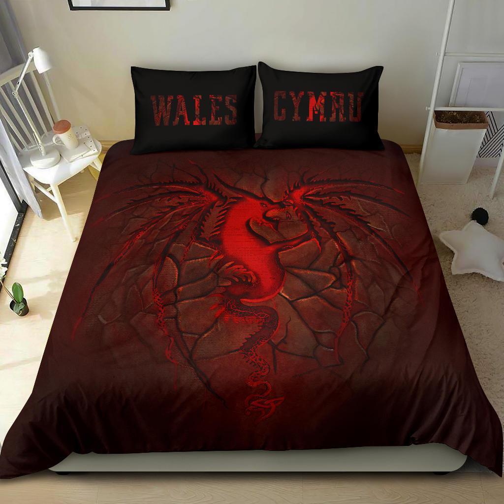 Wales Bedding Set, Welsh Dragon Lava - Vibe Hoodie Shop