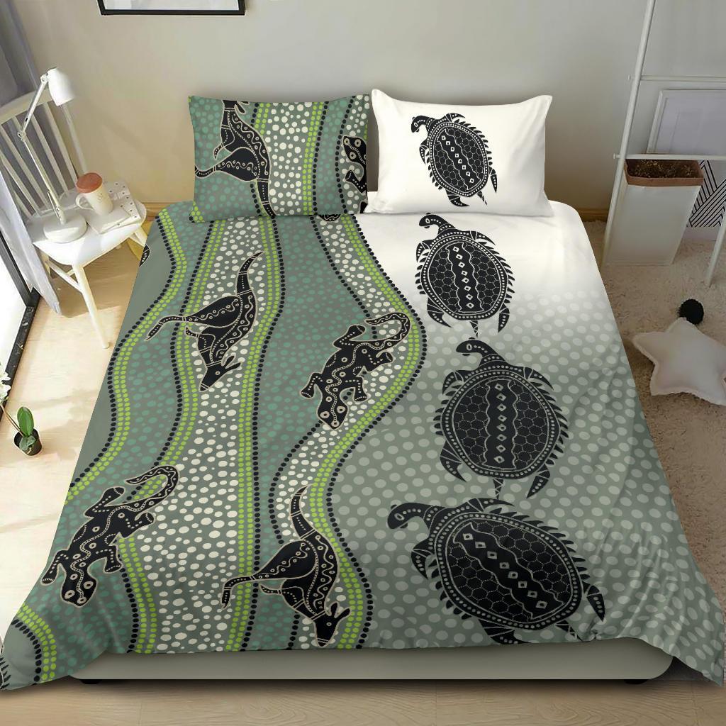 Bedding Set - Aboriginal with Kangaroo, Lizard, Turtle and Dotted Crooked Stripes Pattern - Vibe Hoodie Shop